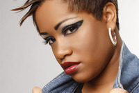 Fall-2013-makeup-trend-geometric-makeup-side